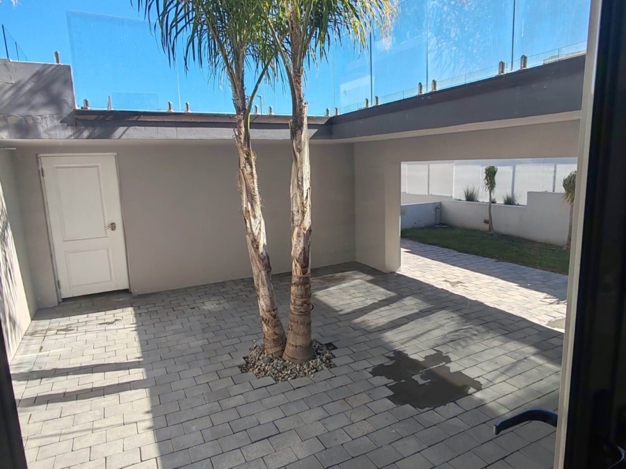 7 Bedroom Property for Sale in Perlemoenbaai Western Cape